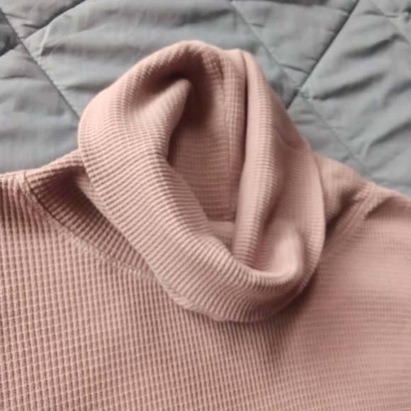 Women's Babaton Light Mauve Thermal Cowl Neck Sweater Size Small Tunic - Picture 8 of 16